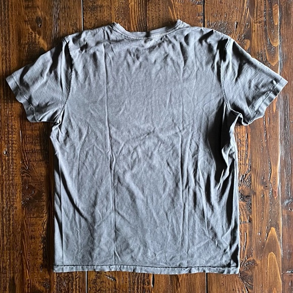 Express Distressed Tee - Picture 3 of 4